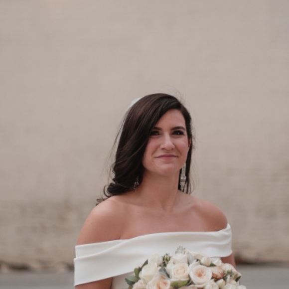 Meet your Posher, Alice - Picture 1 of 1